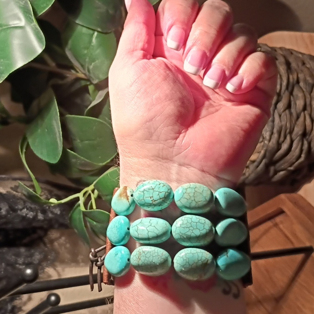 Genuine Handmade Turquoise Beaded Leather Bracelet - Picture 12 of 15